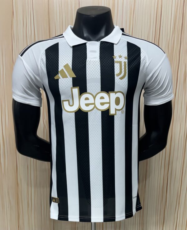 Juventus 26/27 Home Authentic Jersey
